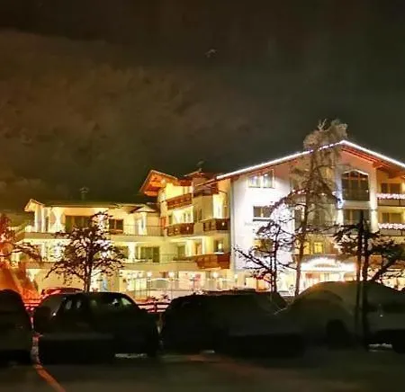 Otel Alpinjuwel 3 3*