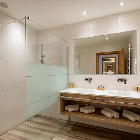 Andrea 3-sterne Superior