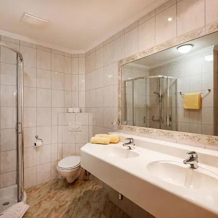 Alpinjuwel 3 Hotel 3*