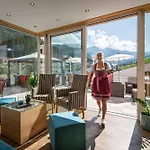 Hotel Alpinjuwel 3 Герлос